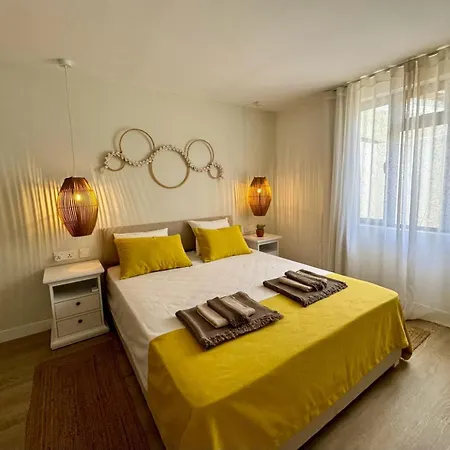 Beautiful Beach Apartment Flic en Flac Exterior photo