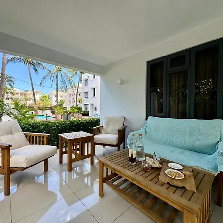 Beautiful Beach Apartment Flic en Flac Exterior photo
