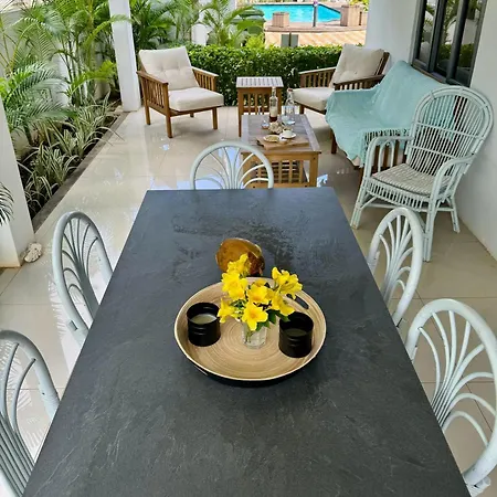 Beautiful Beach Apartment Flic en Flac Exterior photo